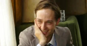 Tom Schilling: Ein Blick auf Leben, Karriere und Persönlichkeit – tom schilling he