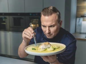 Tim Raue – Der Weg eines Ausnahme Kochs zur internationalen Spitzenklasse 2026