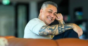 Mike Leon Grosch – Alles, was du über den deutschen Sänger wissen musst (Info, Biografie & mehr)