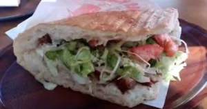 Döner Kebab: Alles, was du über den beliebten Klassiker wissen musst 