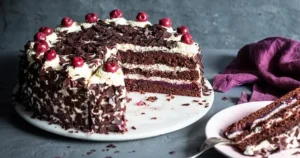 Die Schwarzwälder Kirschtorte: Das ultimative Porträt einer Rocklegende Die Schwarzwälder Kirschtorte: Das ultimative Porträt einer Rocklegende
