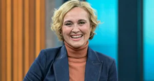 Caren Miosga geschieden: Wahrheit oder Mythos? Ein Blick hinter die Kulissen Caren Miosga geschieden: Wahrheit oder Mythos? Ein Blick hinter die Kulissen